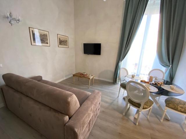 Venustasnapoli Villa ภายนอก รูปภาพ